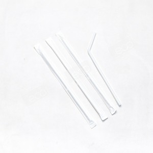 **ยกลัง** หลอดงอสีขาว 0.6*21 cm. ห่อซองกระดาษสีขาว ปลาคาร์ฟแดง (5000 ชิ้น)