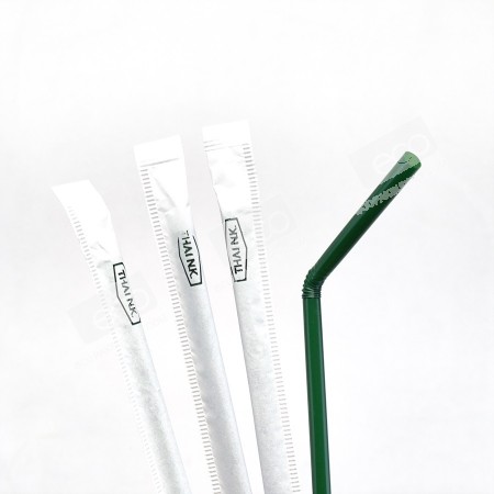 **ยกลัง** หลอดงอสีเขียว 0.6*21cm.ห่อกระดาษ ปลาคาร์ฟแดง (5000 ชิ้น)